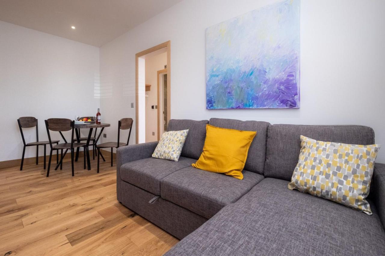 Three Tuns Apartments - Hazel - Aldeburgh Coastal Cottages Pettistree エクステリア 写真