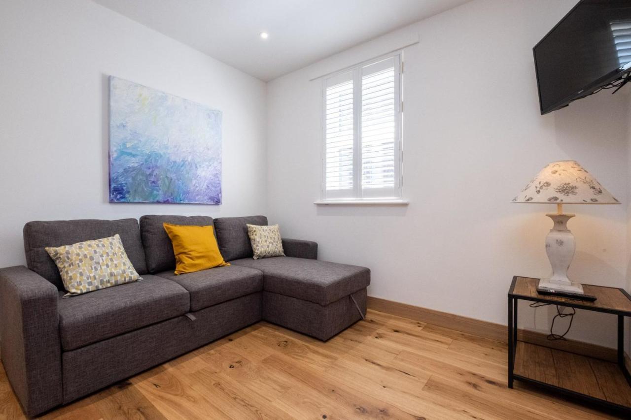 Three Tuns Apartments - Hazel - Aldeburgh Coastal Cottages Pettistree エクステリア 写真
